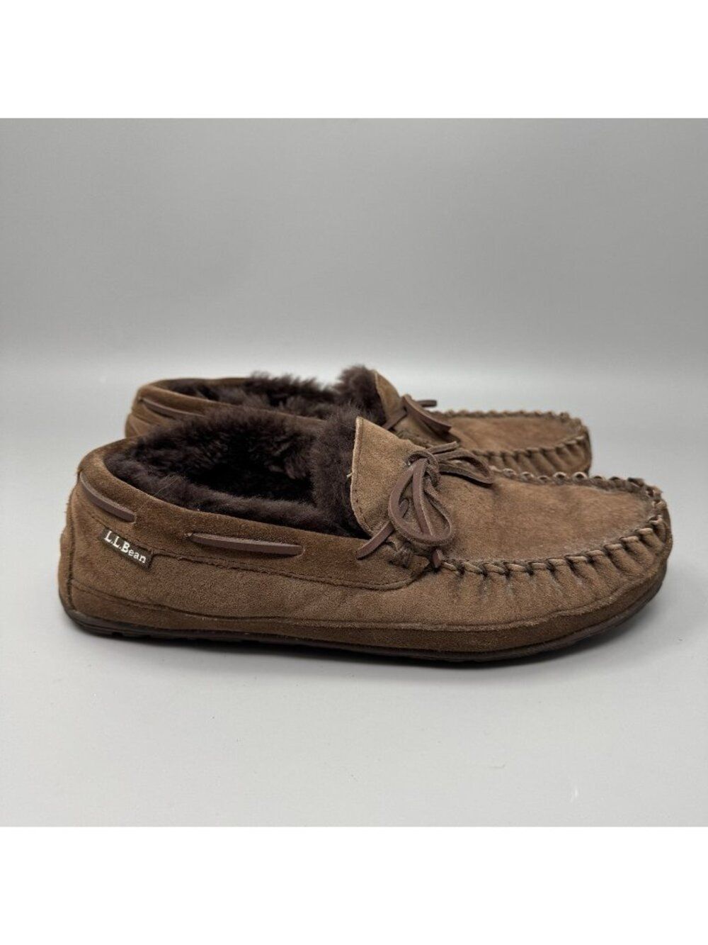 LL Bean Wicked Good Men's Brown Suede Shearling Lined Moccasin Slippers Size 9 M